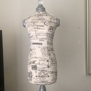 Miniature dress form